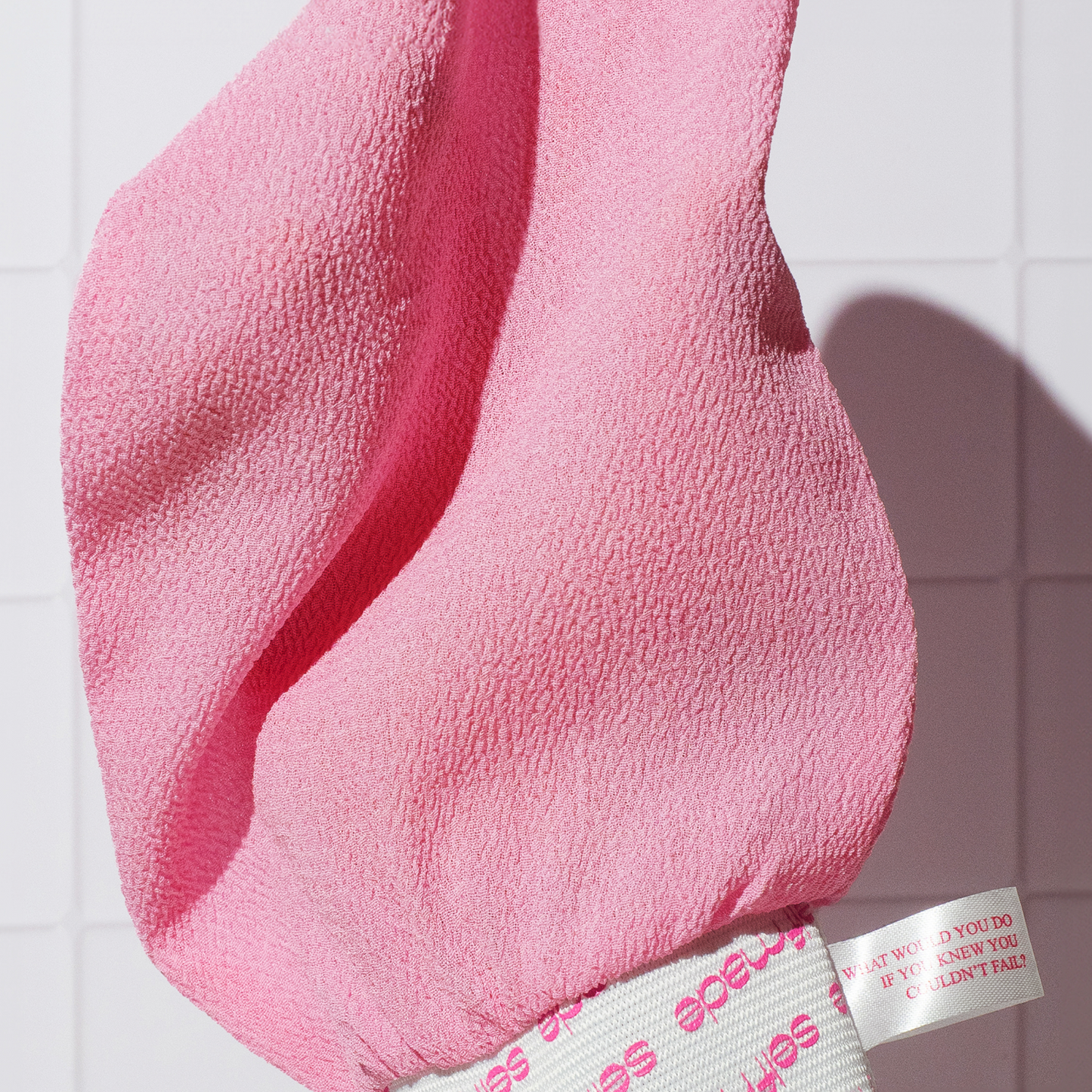 Resilient Skin Exfoliating Glove